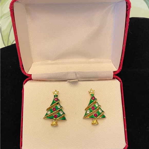 🎄 Christmas Tree Pierced Earrings 🎄 2/$24 - Picture 3 of 4